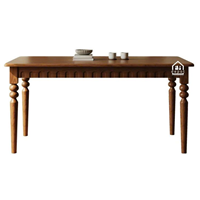 Bàn ăn gỗ tự nhiên phong cách châu Âu